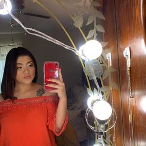 Meet your Posher, Itzel